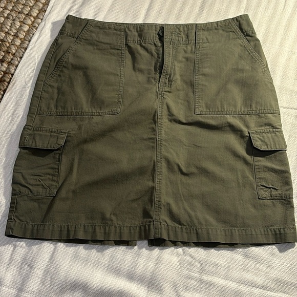 Eddie Bauer Khaki Green Mini Skirt Size 10 - Picture 1 of 9